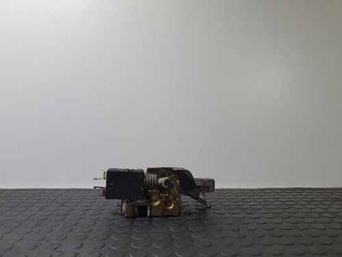 Front lock door - front,